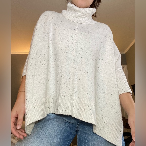 LOFT Flowy White Speckled Turtleneck Sweater - Picture 2 of 10